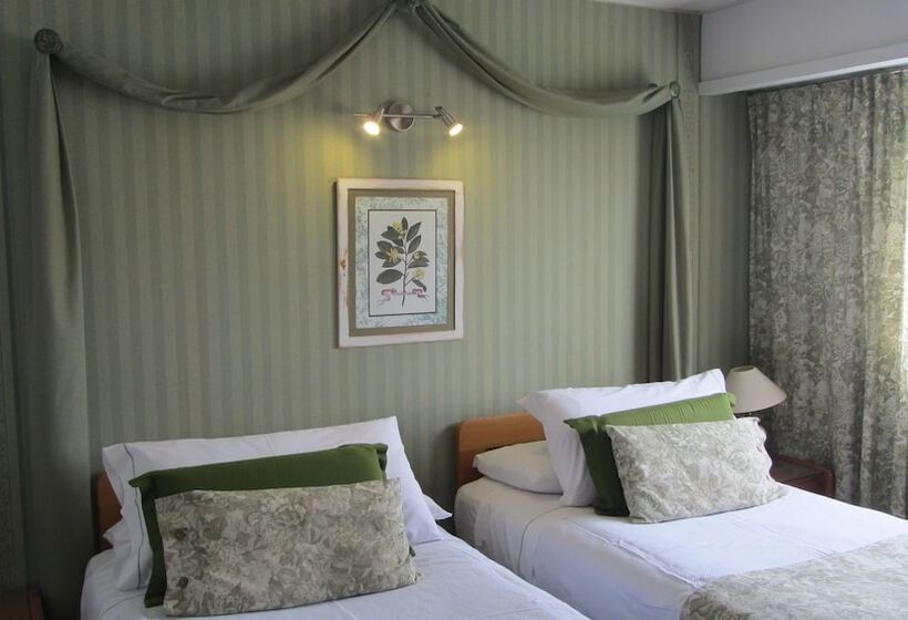 اتاق 4 خوابه, Bda Hotel & Spa