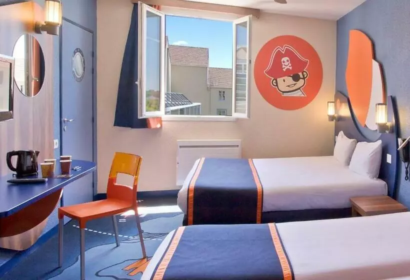 スタンダード４人部屋, Explorers Hotel Marne La Vallée