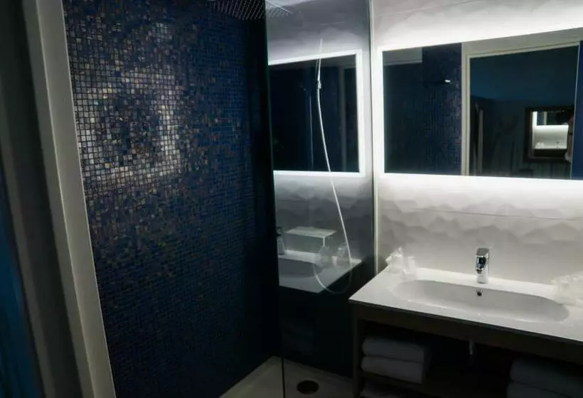 スイート, Explorers Hotel Marne La Vallée