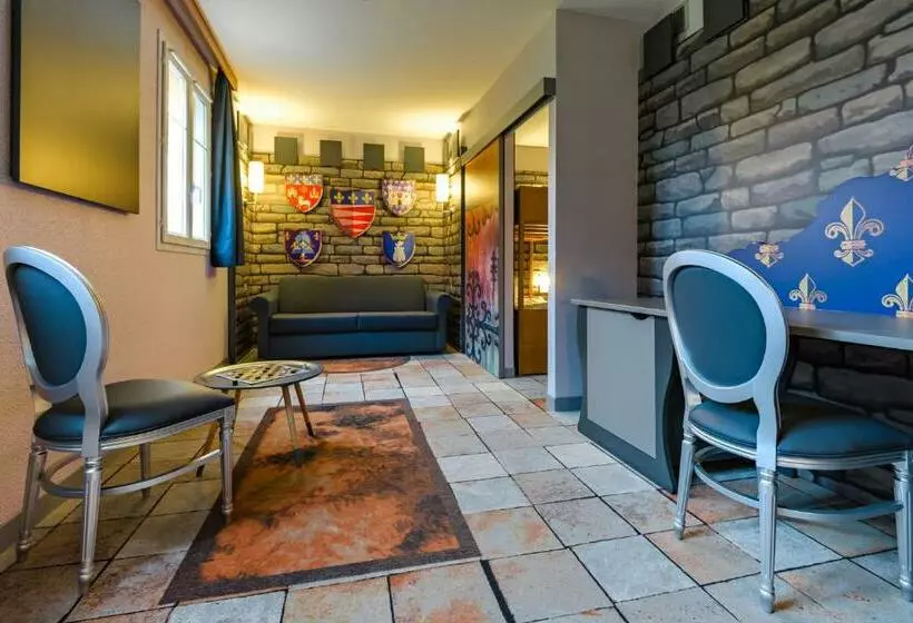 スイート, Explorers Hotel Marne La Vallée