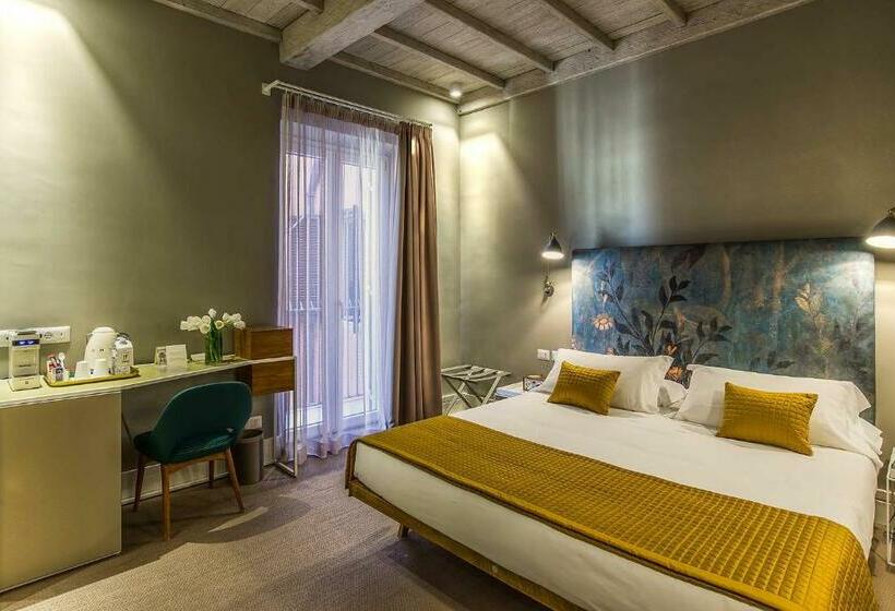 חדר קלאב, Accademia