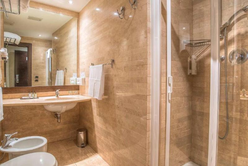 חדר סופריור, Accademia