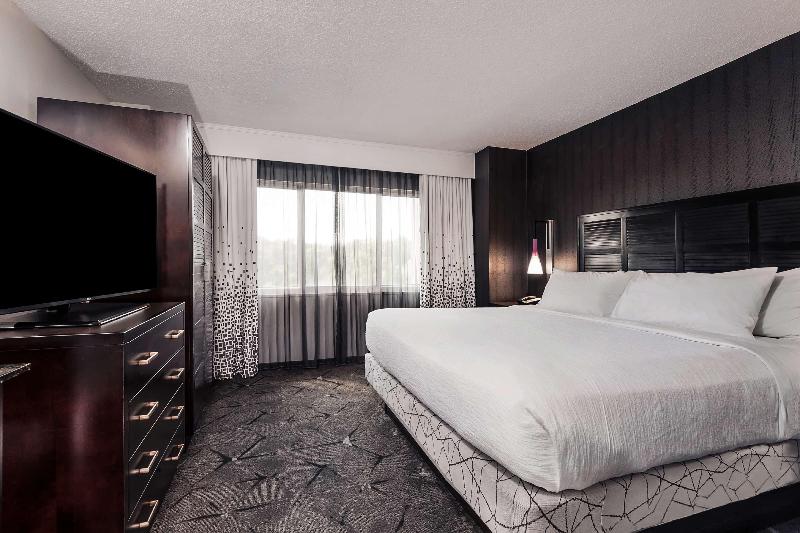 חדר קלאב, Accademia