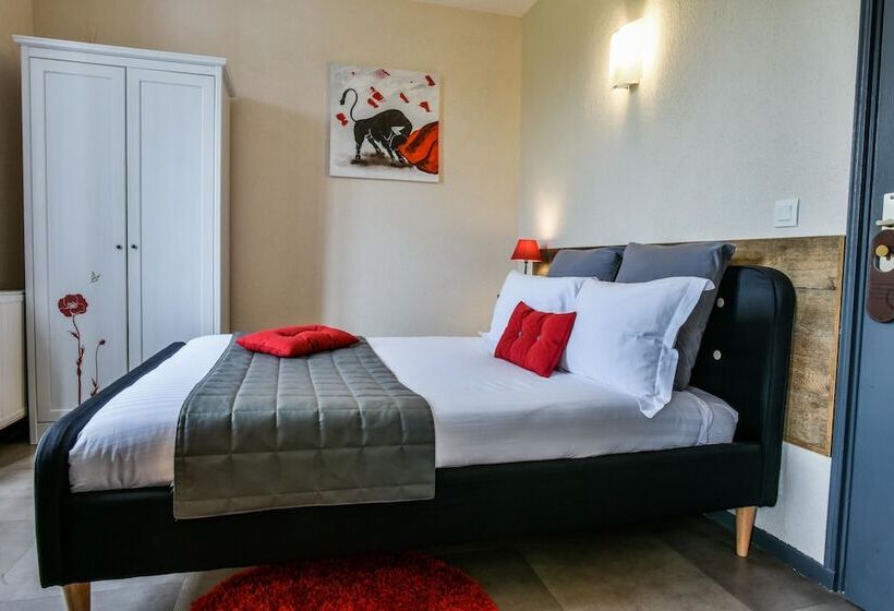 Номер Стандарт, Auberge L Estanquet