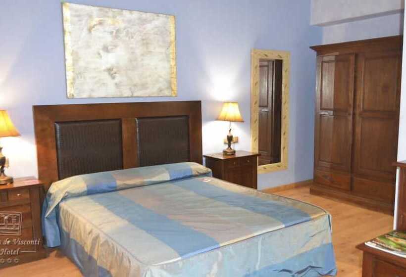 חדר סופריור עם ג'קוזי, Condes De Visconti