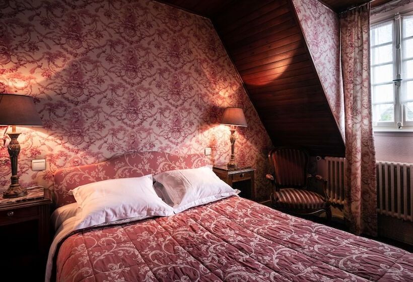 コンフォートルーム, Des Deux Clefs