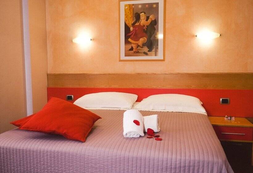 Номер Стандарт Трехместный, Diana