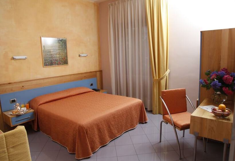 Quarto Triplo Estandar, Diana