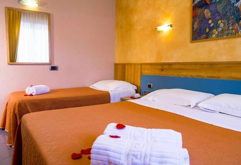 Номер Стандарт Трехместный, Diana