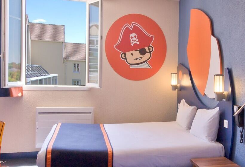 スタンダード４人部屋, Explorers Hotel Marne La Vallée