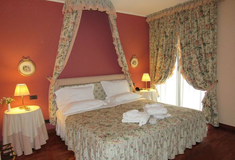 סוויטת ג'וניור, Green