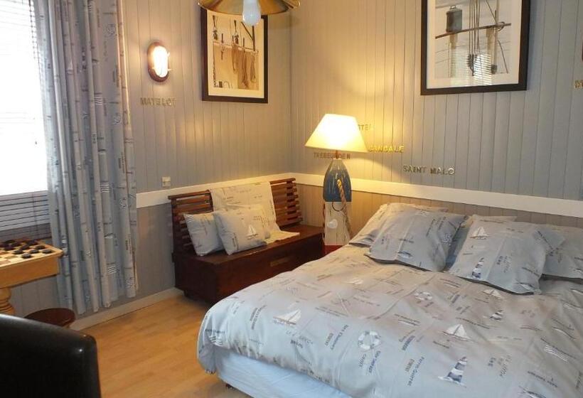 חדר משפתחתי סופריור, Hôtel Restaurant Salon De Thé Le Beauséjour