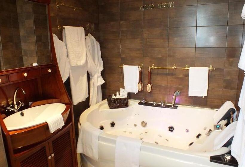 סוויטת סופריור נוף לים, Hôtel Restaurant Salon De Thé Le Beauséjour