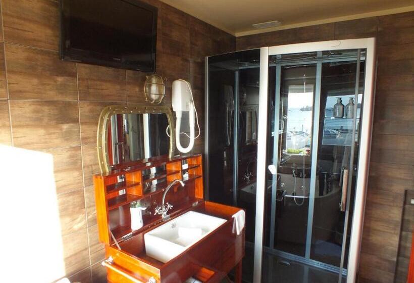 带1个卧室的带海景的公寓, Hôtel Restaurant Salon De Thé Le Beauséjour