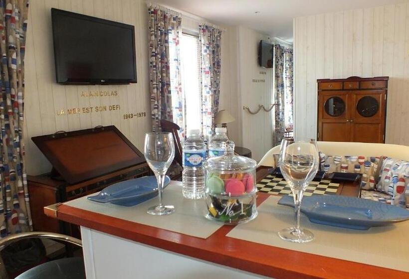 Апартаменты 1 Спальня Вид на Море, Hôtel   Restaurant   Salon De Thé Le Beauséjour