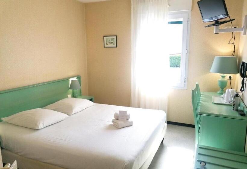 חדר סטנדרט, Hôtel Restaurant Bar Du Commerce   Kb Hotel Group