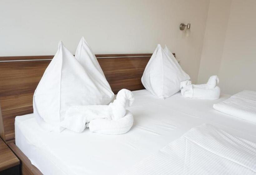 标准三人间, Kaffeemuhle