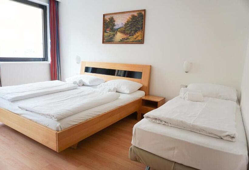 标准三人间, Kaffeemuhle