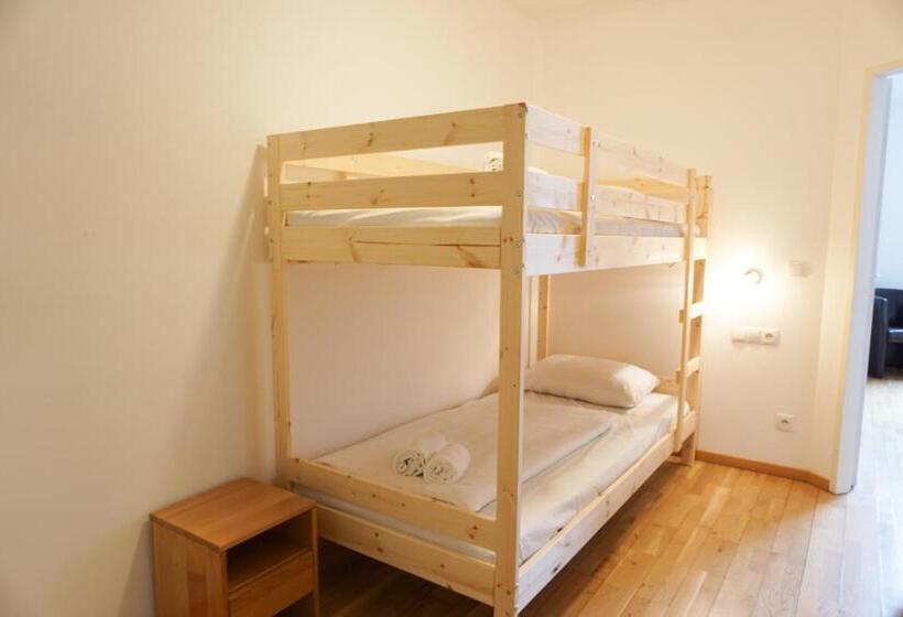 四人标准间, Kaffeemuhle