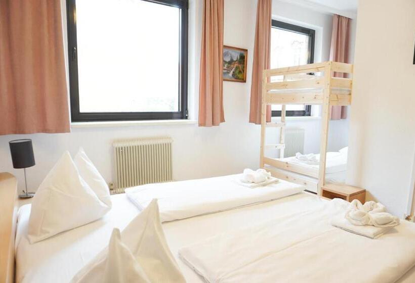 四人标准间, Kaffeemuhle