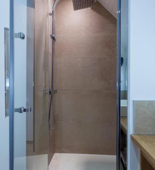 Pokój Club, Logis La Ferme Du Vert