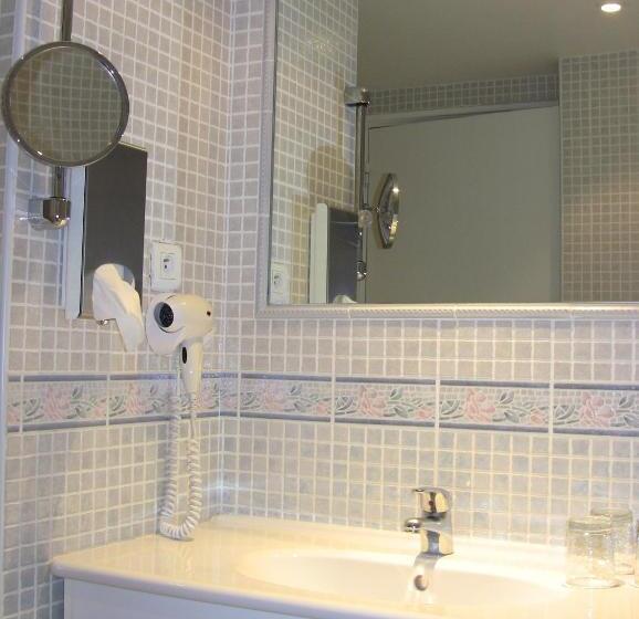 חדר יוקרתי, Le Chalet Suisse