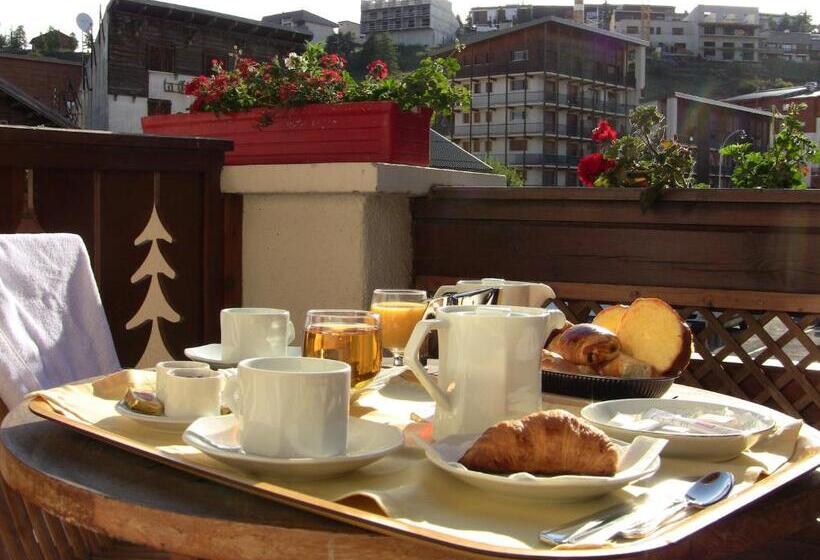 חדר יוקרתי, Le Chalet Suisse