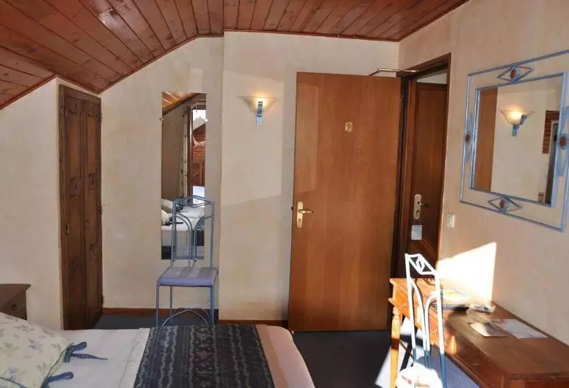 Prestige-perhehuone, Le Chalet Suisse