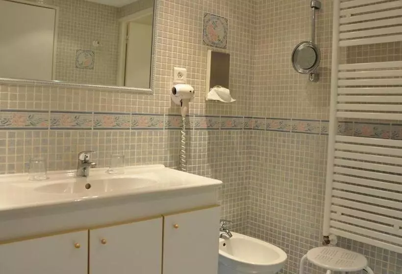 Prestige Triple Room, Le Chalet Suisse
