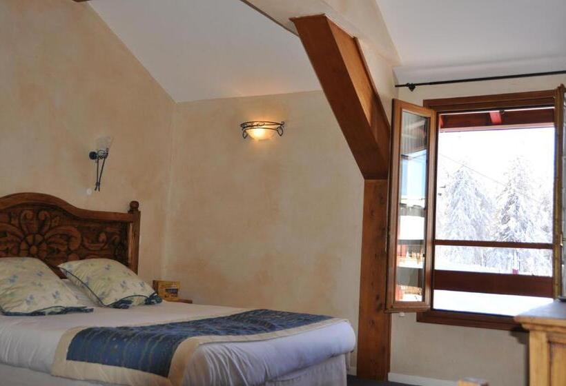 프레스티지 트리플 룸, Le Chalet Suisse