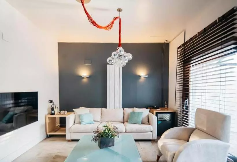 ویلای 2 خوابه, Boutique Mas Passamaner
