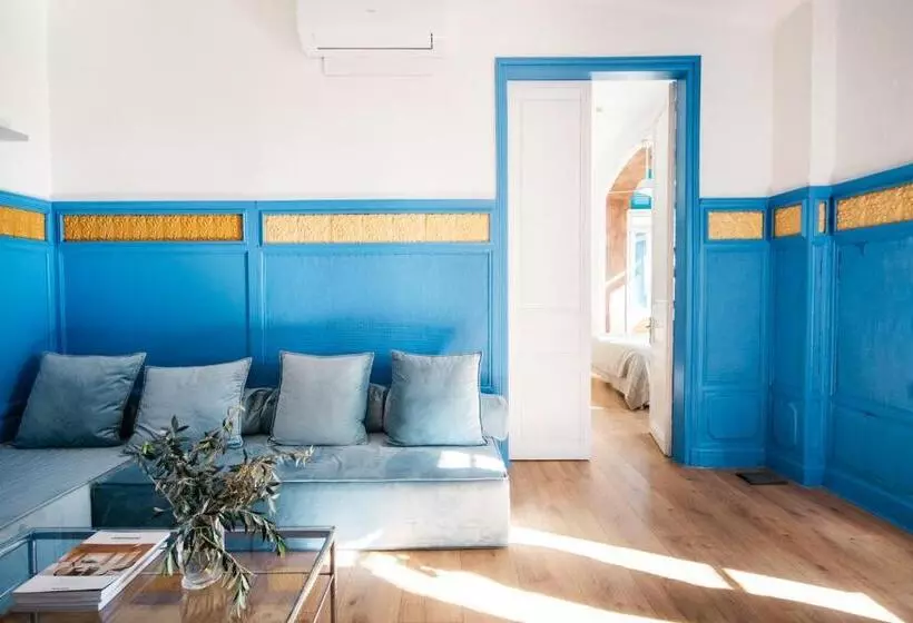 سوییت جونیور, Boutique Mas Passamaner