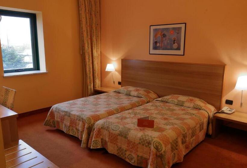 Номер Superior, Romanisio