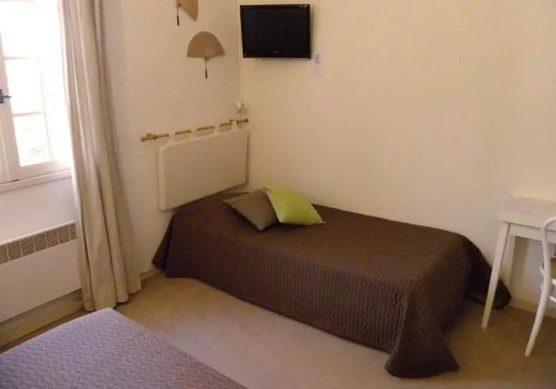 Standard Quadruple Room, Human Hotel Residence Ex Esparrus