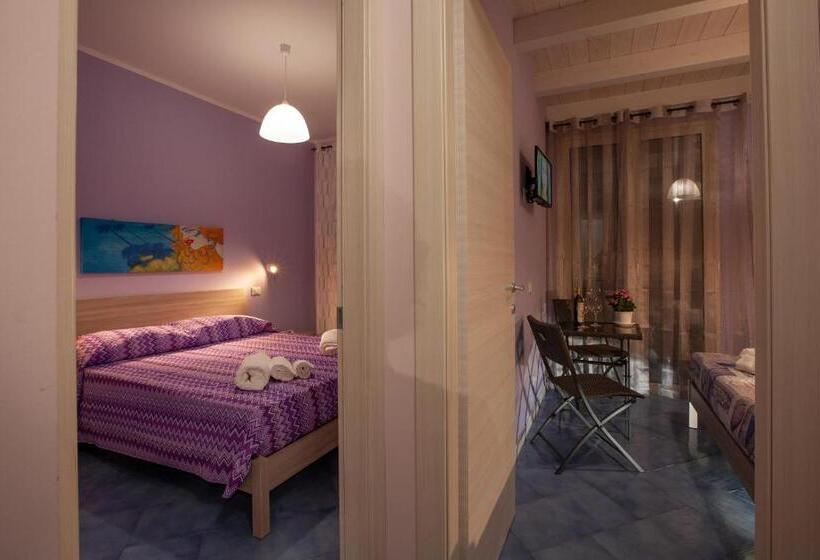 اتاق خانوادگی, B&b Da Noemi