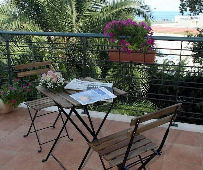 חדר דלוקס נוף לים, B&b Villa Il Sughero