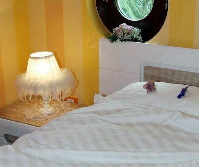 חדר דלוקס עם מרפסת, B&b Villa Il Sughero