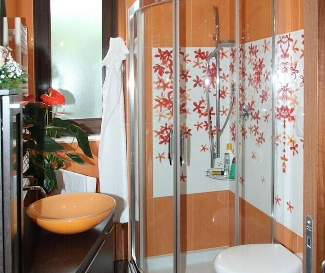 חדר דלוקס עם מרפסת, B&b Villa Il Sughero