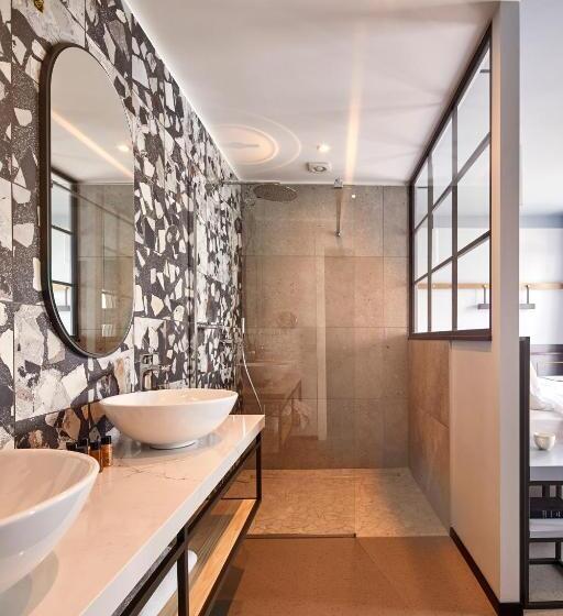 חדר רומנטי, Garden