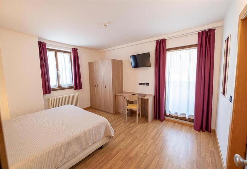 חדר דלוקס עם מרפסת, Posta