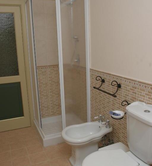 Трехместный Номер Стандарт Вид на Сад, B&b Palazzo Gambino
