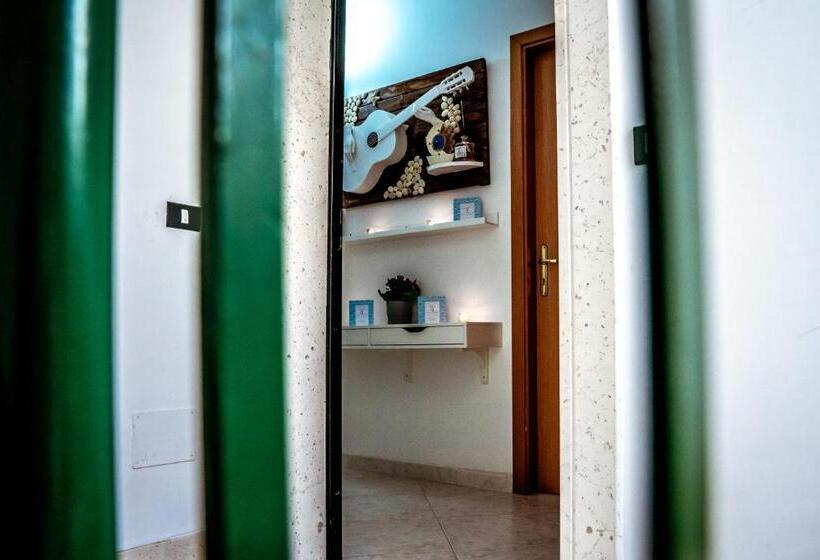 اتاق لوکس, Dimora Le Grottaglie