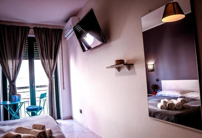 اتاق لوکس, Dimora Le Grottaglie