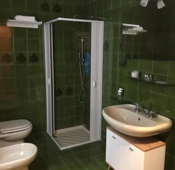 スタンダード４人部屋, Villa Carolea