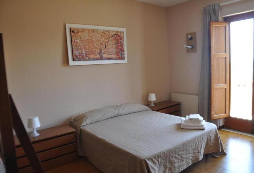 اتاق استاندارد چهار تخته, Villa Carolea