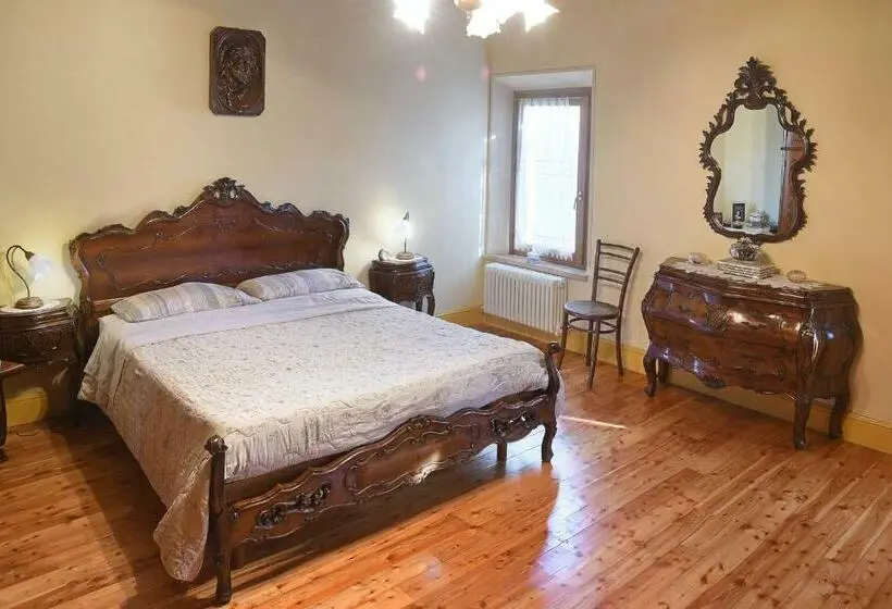 バス共有のスタンダードルーム, Villa Dello Spino