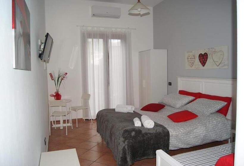 デラックストリプルルーム, Alma Nua