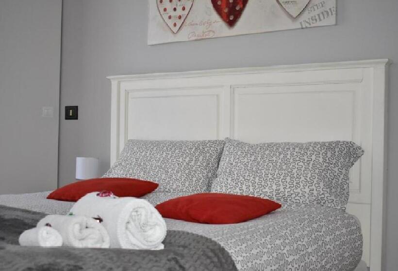 デラックストリプルルーム, Alma Nua