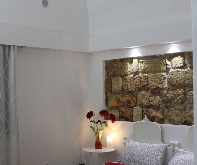 スーペリアトリプルルーム, Alma Nua