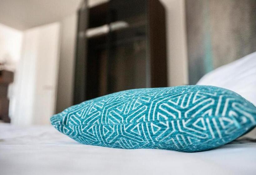 اتاق استاندارد چهار تخته, Residenza Del Sele